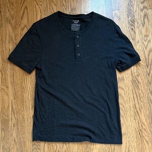 Vince Men's Black Short Sleeve Henley